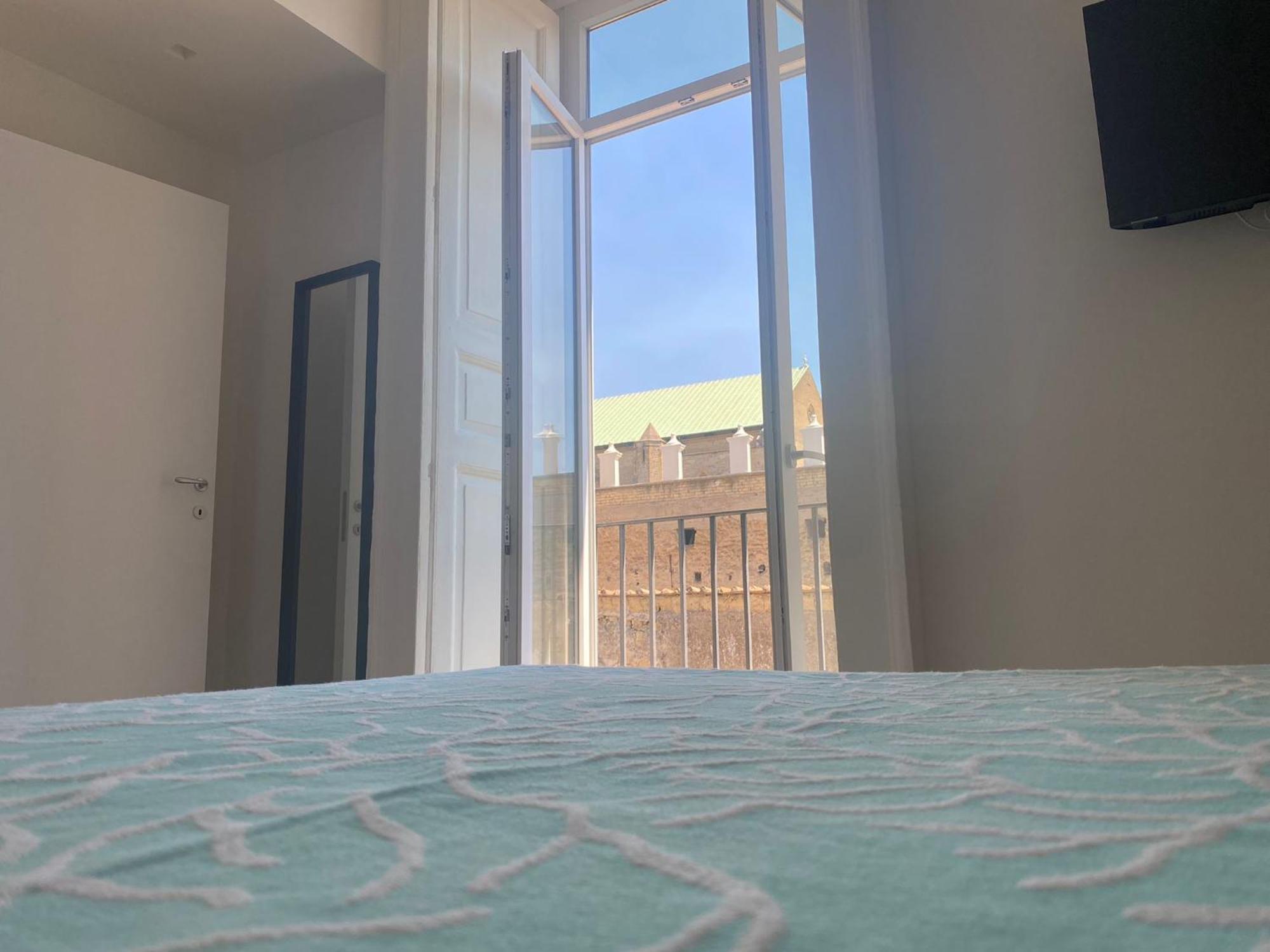 Centrantico - S. Chiara View Apartment Napoli Bagian luar foto